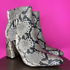 BCBGeneration Briel Snake Print Pointed Toe Heeled Ankled Boot US 9